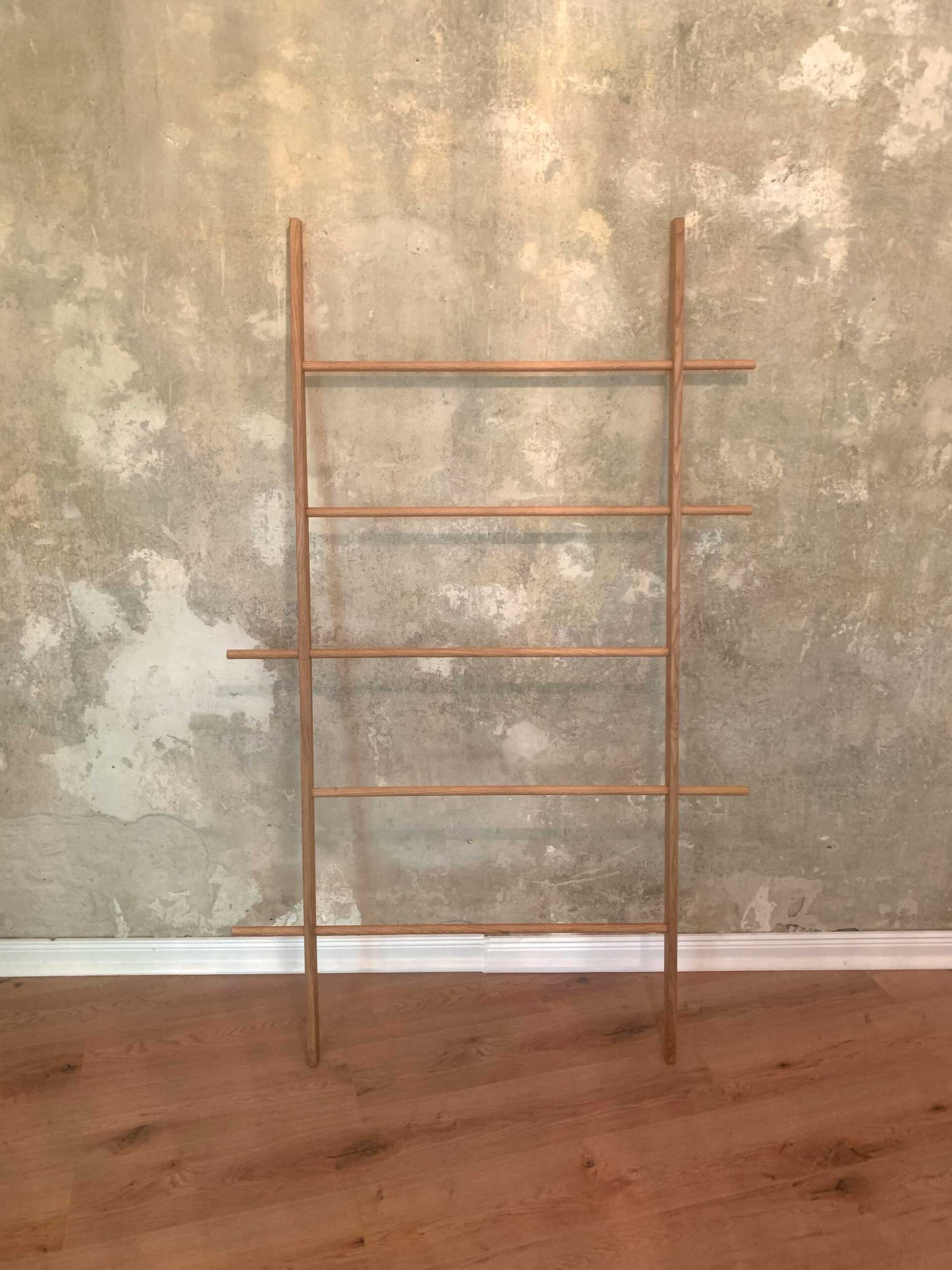 Wooden Towel Ladder / <i>Hölzern Handtuchleiter</i> - Image 12